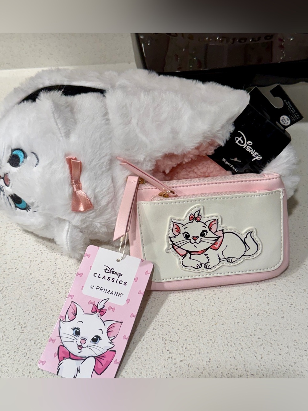 Disney The Aristocats “Marie” Cozy Slippers, and Primark Matching Wallet Bundle